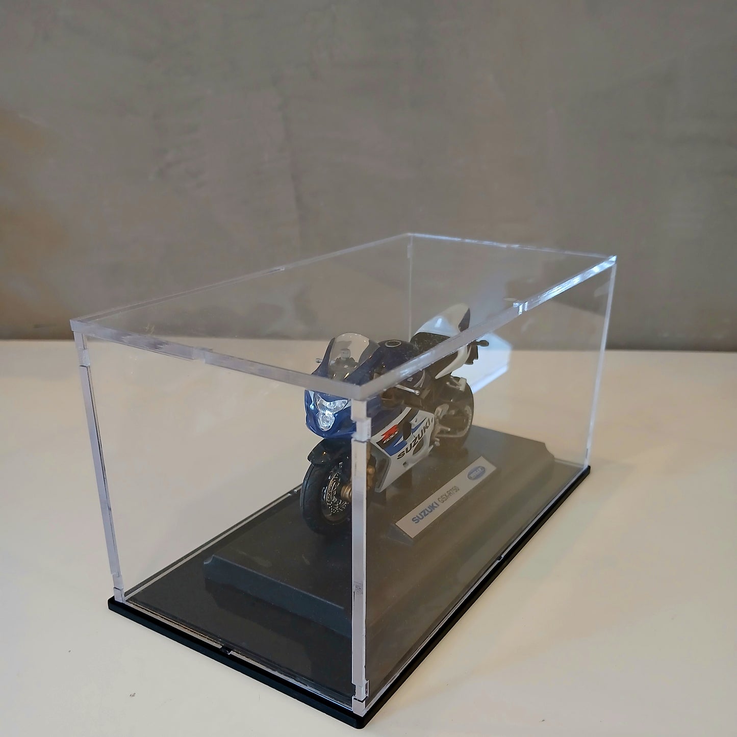 Caja de Acrílico- Auto 1:43 / Moto 1:18